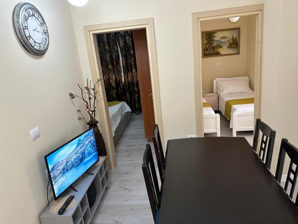 Holiday House Durres Exterior photo